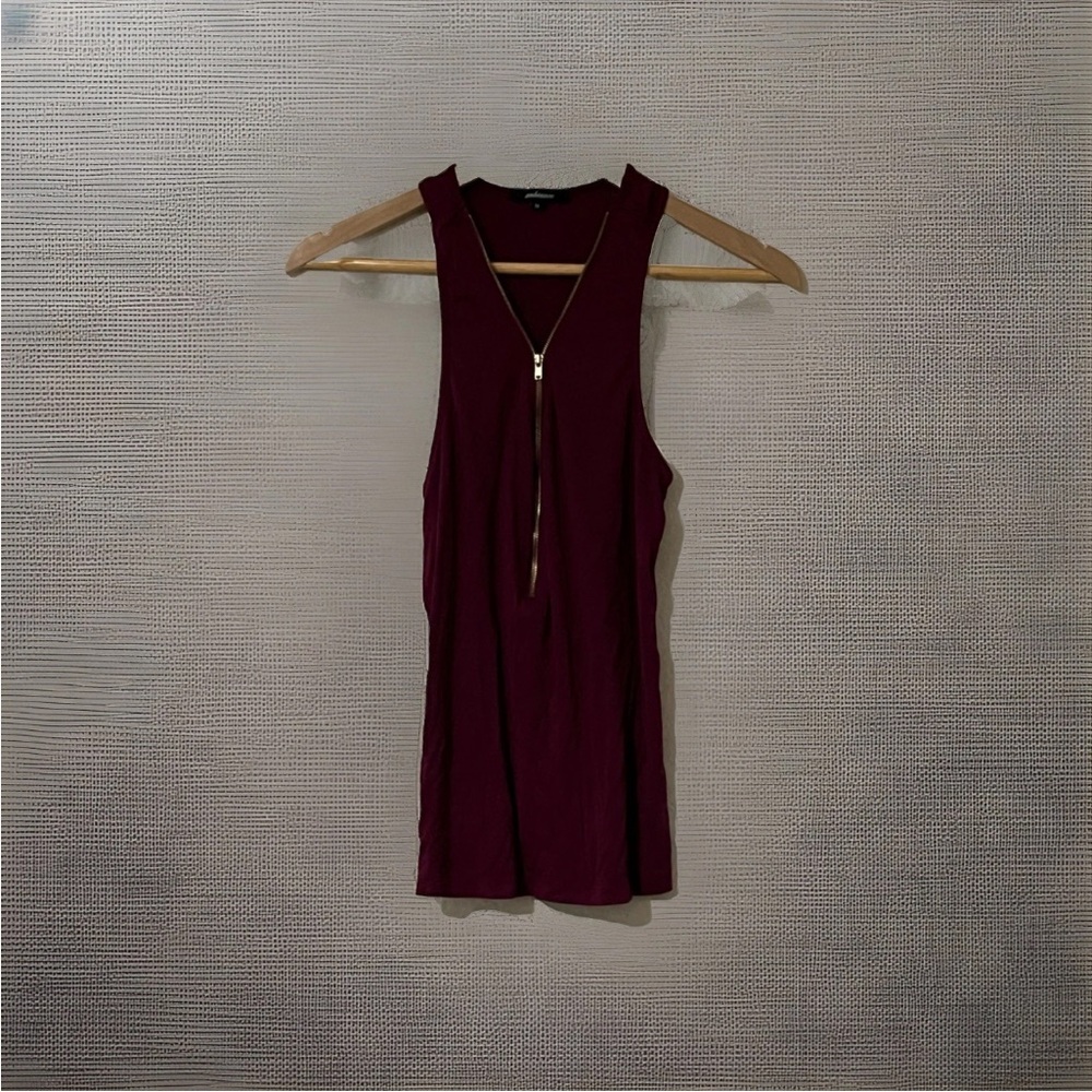 Ambiance Shirt Women’s Medium Zip Up Maroon Tank Top Spring And Summer